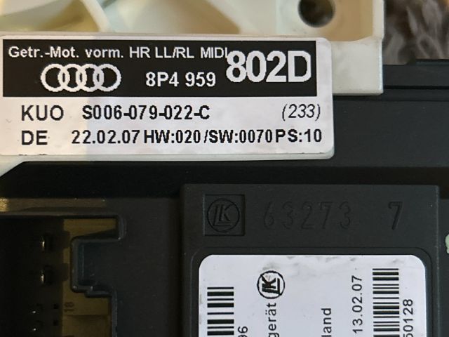 bontott AUDI A3 Jobb hátsó Ablakemelő Motor