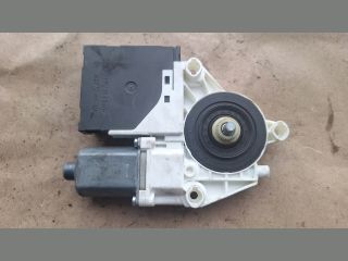 bontott AUDI A3 Jobb hátsó Ablakemelő Motor