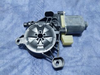 bontott AUDI A3 Jobb hátsó Ablakemelő Motor