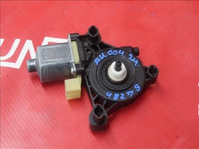 bontott AUDI A3 Jobb hátsó Ablakemelő Motor