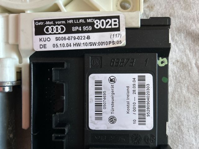 bontott AUDI A3 Jobb hátsó Ablakemelő Motor