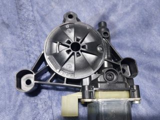 bontott AUDI A3 Jobb hátsó Ablakemelő Motor