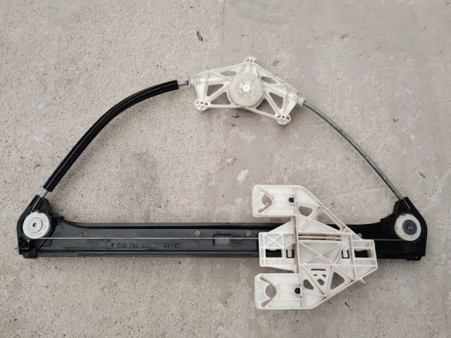 bontott AUDI A3 Jobb hátsó Ablakemelő Szerkezet (Elektromos)