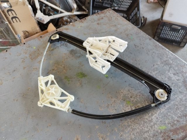 bontott AUDI A3 Jobb hátsó Ablakemelő Szerkezet (Elektromos)