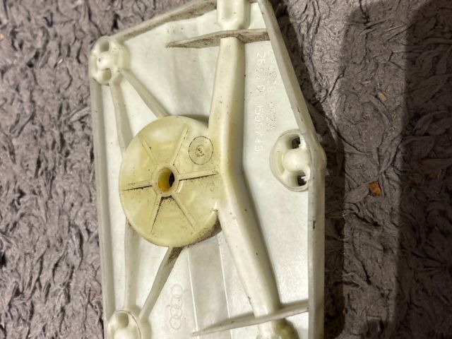 bontott AUDI A3 Jobb hátsó Ablakemelő Szerkezet (Elektromos)