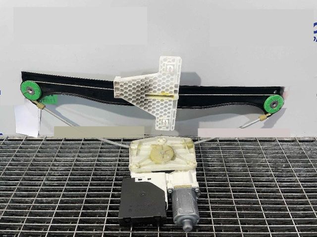 bontott AUDI A3 Jobb hátsó Ablakemelő Szerkezet (Elektromos)