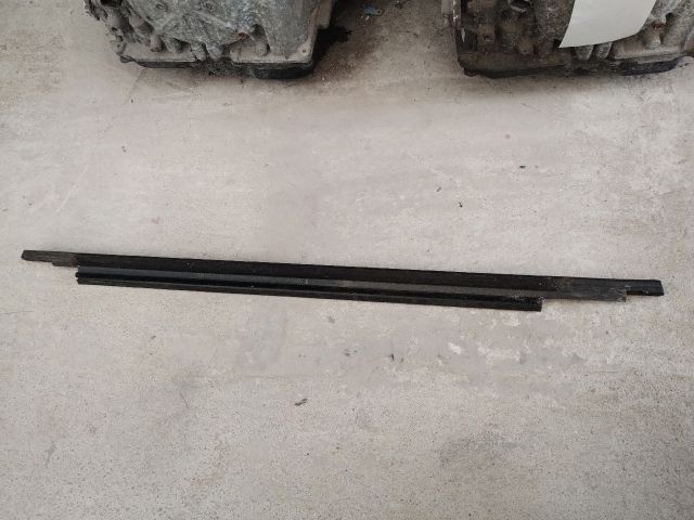 bontott AUDI A3 Jobb hátsó Ajtó Díszléc