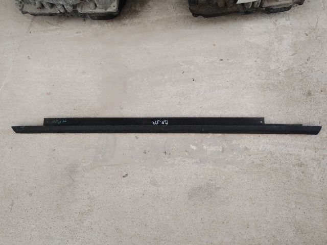 bontott AUDI A3 Jobb hátsó Ajtó Díszléc