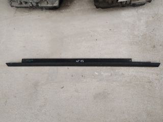 bontott AUDI A3 Jobb hátsó Ajtó Díszléc