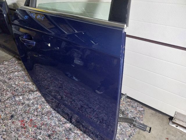 bontott AUDI A3 Jobb hátsó Ajtó (Részeivel)