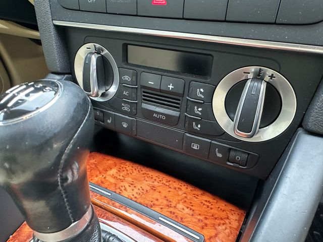 bontott AUDI A3 Jobb hátsó Ajtó (Részeivel)