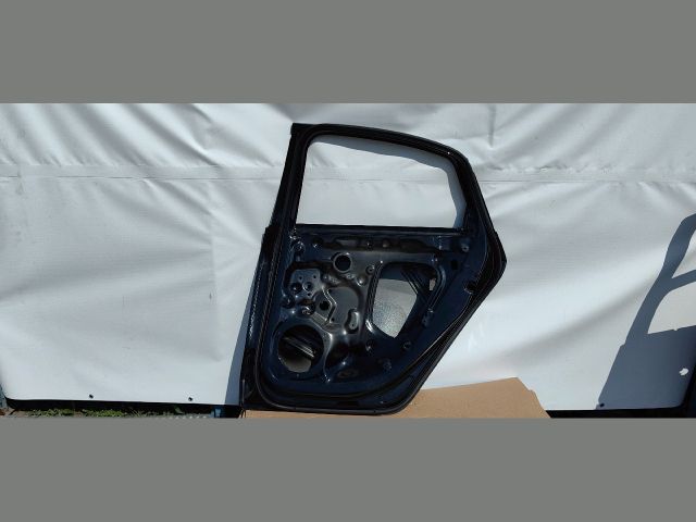 bontott AUDI A3 Jobb hátsó Ajtó (Üres lemez)