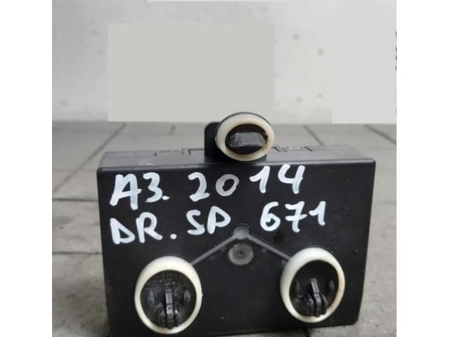 bontott AUDI A3 Jobb hátsó Ajtó Vezérlőegység