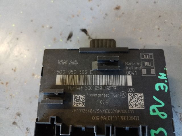 bontott AUDI A3 Jobb hátsó Ajtó Vezérlőegység