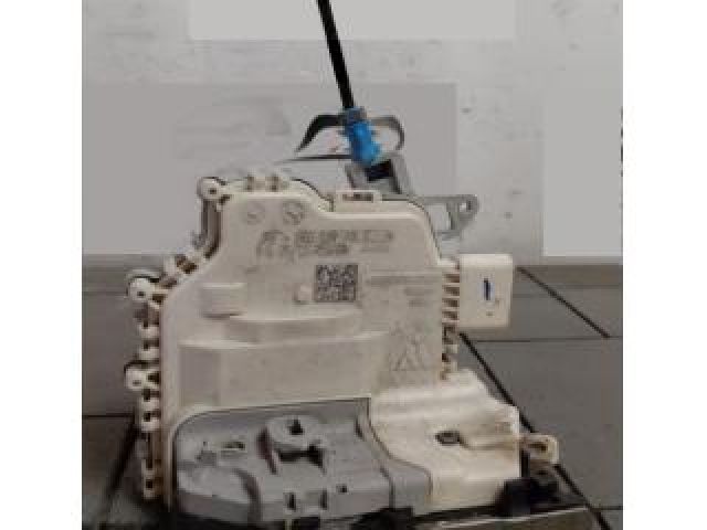 bontott AUDI A3 Jobb hátsó Ajtózár