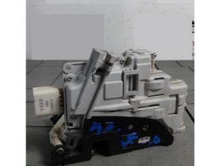 bontott AUDI A3 Jobb hátsó Ajtózár