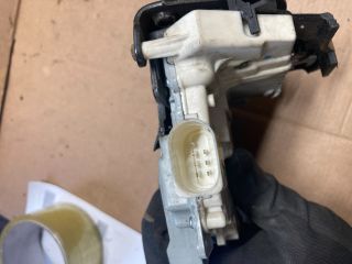 bontott AUDI A3 Jobb hátsó Ajtózár