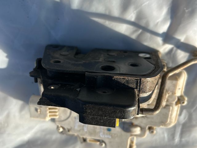 bontott AUDI A3 Jobb hátsó Ajtózár