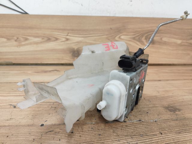 bontott AUDI A3 Jobb hátsó Ajtózár