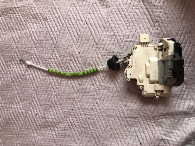 bontott AUDI A3 Jobb hátsó Ajtózár