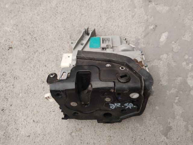 bontott AUDI A3 Jobb hátsó Ajtózár