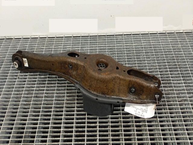 bontott AUDI A3 Jobb hátsó Alsó Lengőkar