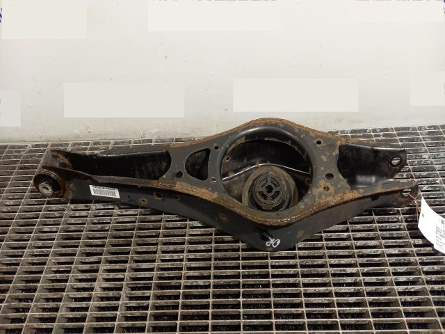 bontott AUDI A3 Jobb hátsó Alsó Lengőkar