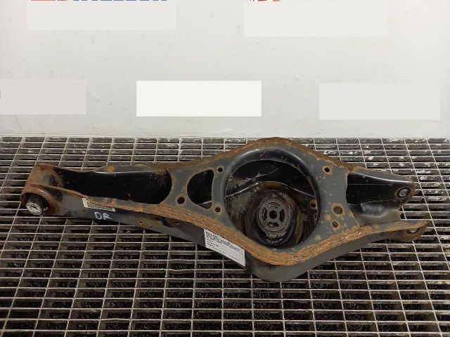 bontott AUDI A3 Jobb hátsó Alsó Lengőkar