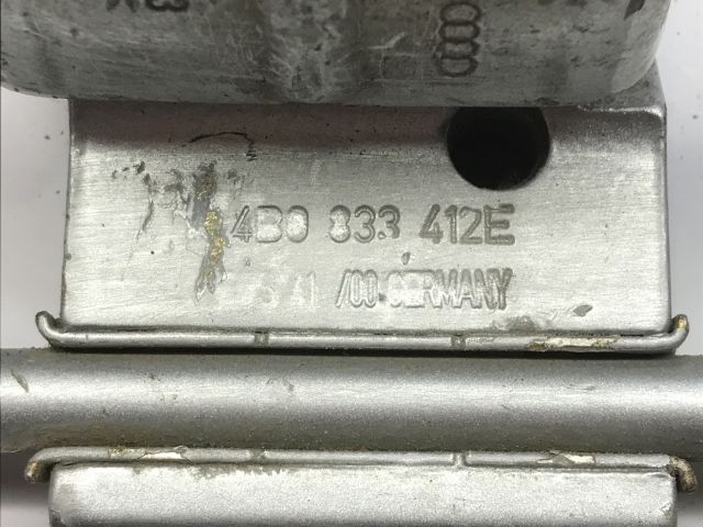 bontott AUDI A3 Jobb hátsó Alsó Zsanér