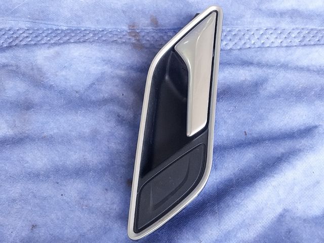 bontott AUDI A3 Jobb hátsó Belső Kilincs