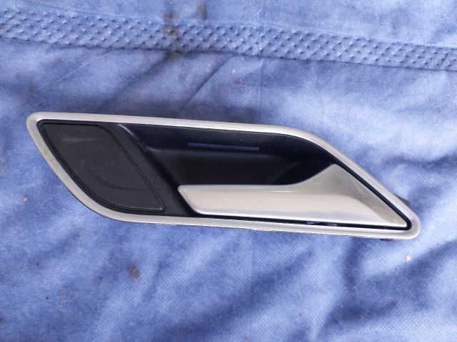 bontott AUDI A3 Jobb hátsó Belső Kilincs