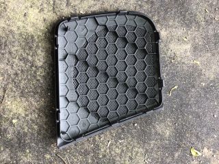 bontott AUDI A3 Jobb hátsó Hangszóró Burkolat