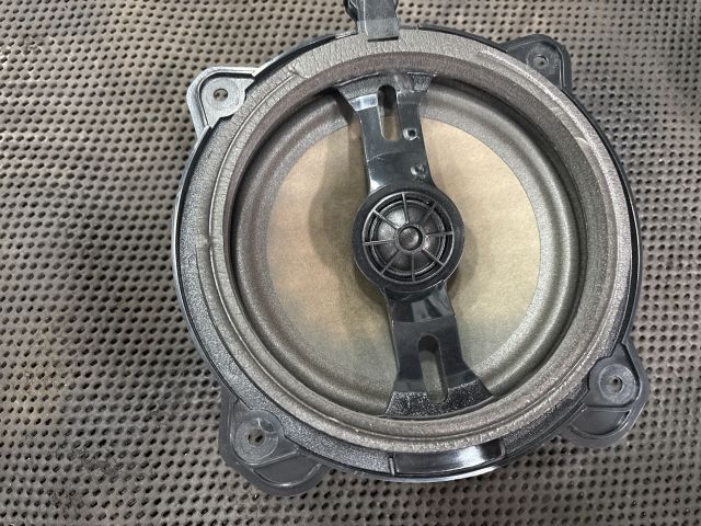 bontott AUDI A3 Jobb hátsó Hangszóró