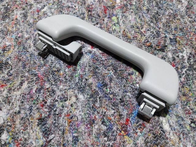 bontott AUDI A3 Jobb hátsó Kapaszkodó (Felső)