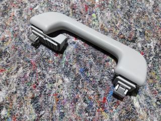 bontott AUDI A3 Jobb hátsó Kapaszkodó (Felső)