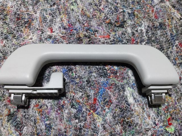 bontott AUDI A3 Jobb hátsó Kapaszkodó (Felső)