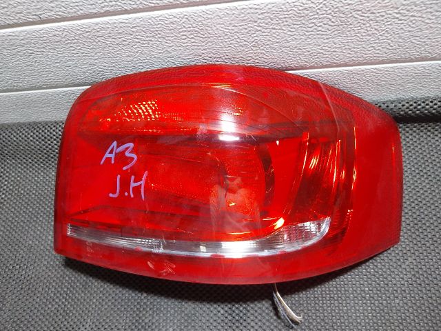 bontott AUDI A3 Jobb Hátsó Lámpa