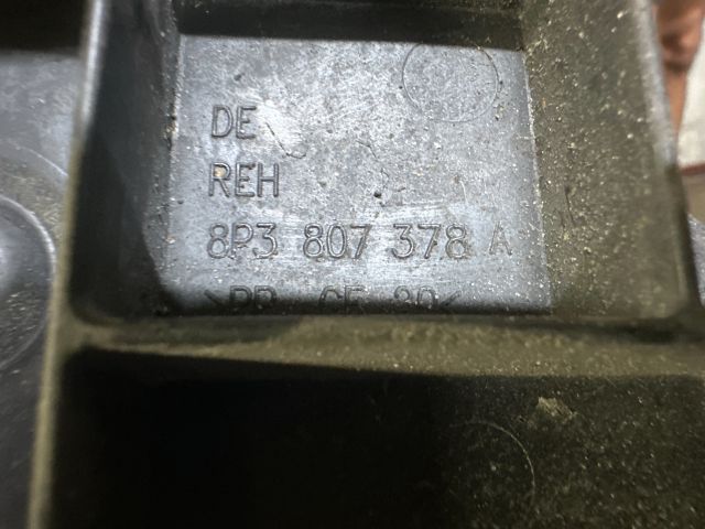 bontott AUDI A3 Jobb hátsó Lökhárító Tartó (Műanyag)