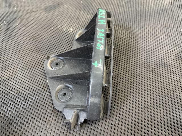 bontott AUDI A3 Jobb hátsó Lökhárító Tartó (Műanyag)