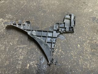 bontott AUDI A3 Jobb hátsó Lökhárító Tartó (Műanyag)