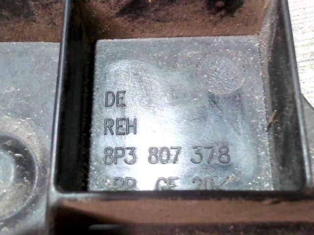 bontott AUDI A3 Jobb hátsó Lökhárító Tartó (Műanyag)