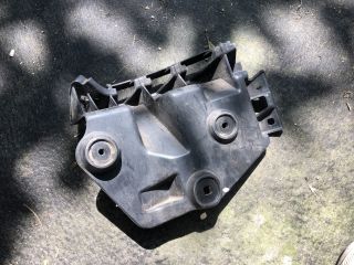 bontott AUDI A3 Jobb hátsó Oldal Lökhárító Tartó (Műanyag)