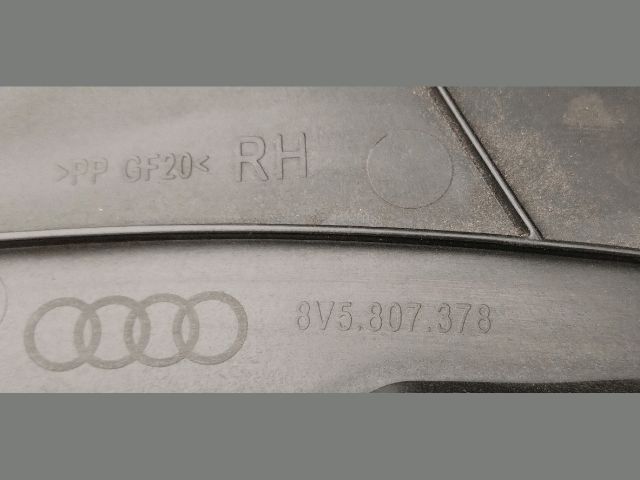 bontott AUDI A3 Jobb hátsó Oldal Lökhárító Tartó (Műanyag)