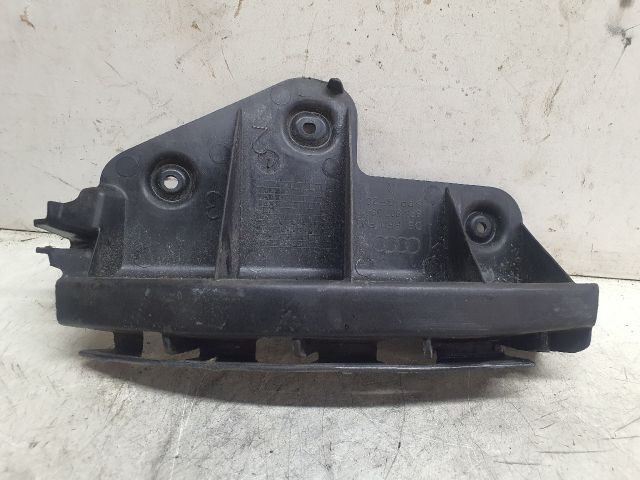 bontott AUDI A3 Jobb hátsó Oldal Lökhárító Tartó (Műanyag)