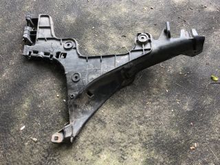 bontott AUDI A3 Jobb hátsó Oldal Lökhárító Tartó (Műanyag)