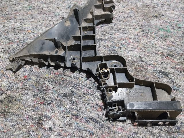 bontott AUDI A3 Jobb hátsó Oldal Lökhárító Tartó (Műanyag)