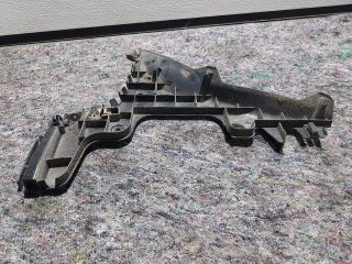 bontott AUDI A3 Jobb hátsó Oldal Lökhárító Tartó (Műanyag)