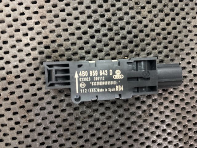 bontott AUDI A3 Jobb hátsó Oldal Ütközés Érzékelő