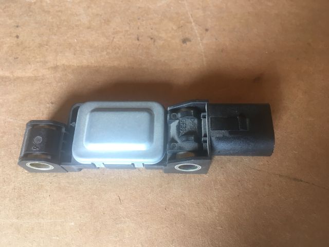 bontott AUDI A3 Jobb hátsó Oldal Ütközés Érzékelő