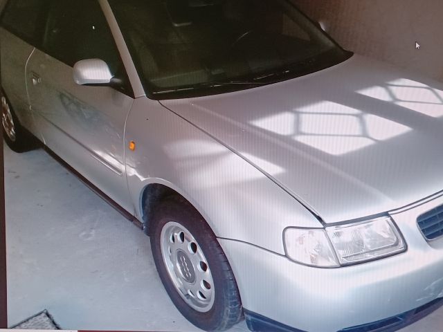 bontott AUDI A3 Jobb hátsó Sárvédő Díszléc